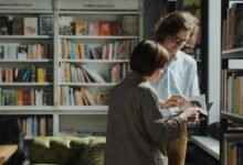 evaluate source information thoroughly